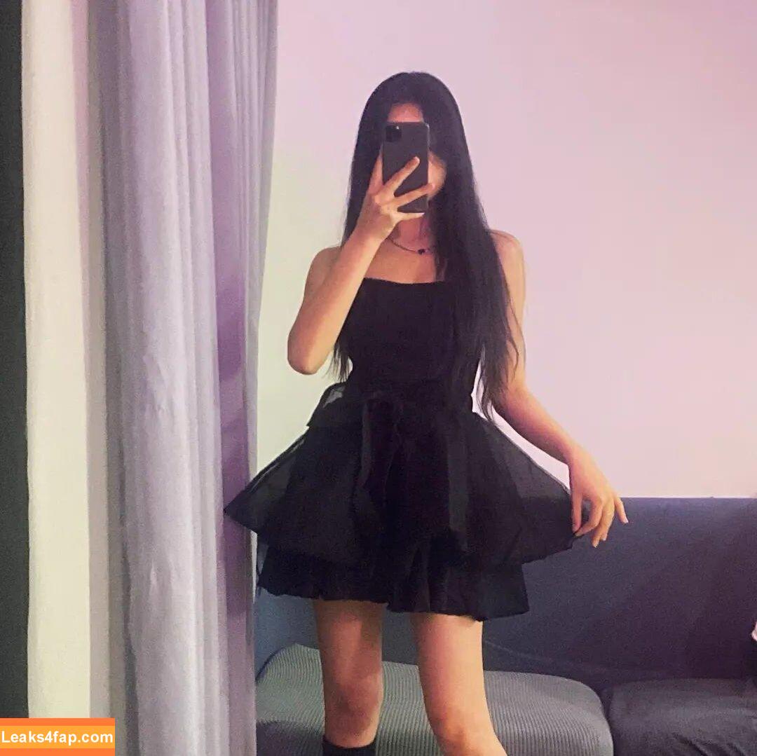 avravira / Ana / ummuavra leaked photo photo #0004