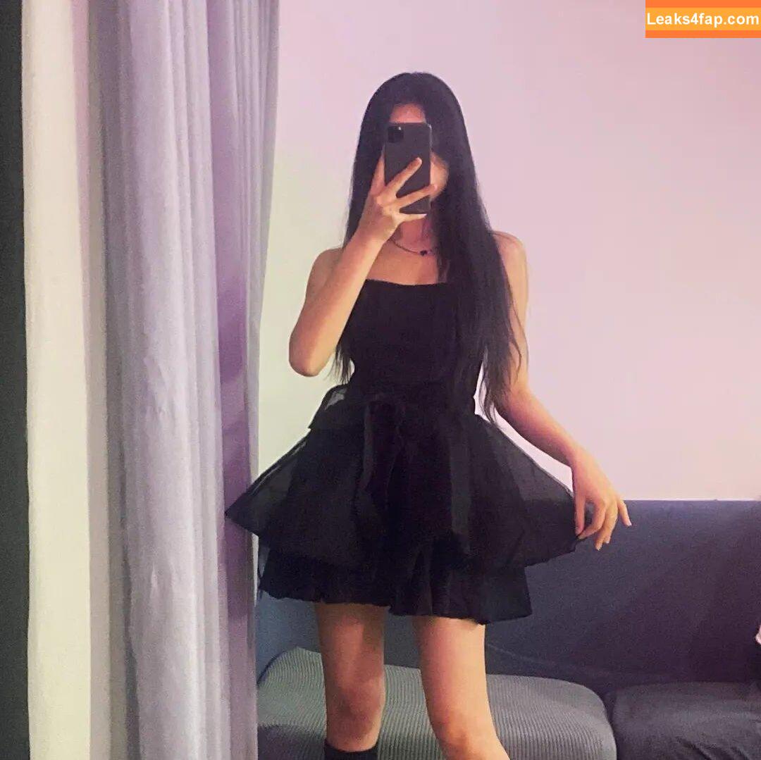 avravira / Ana / ummuavra leaked photo photo #0024