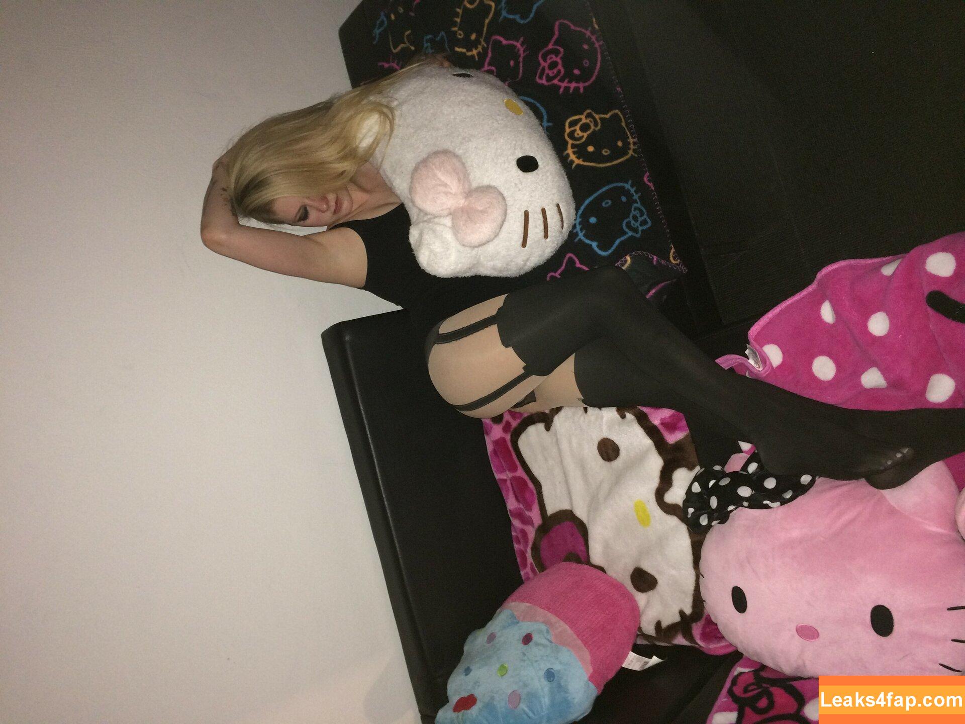 Avril Lavigne / AvrilLavigne leaked photo photo #0089