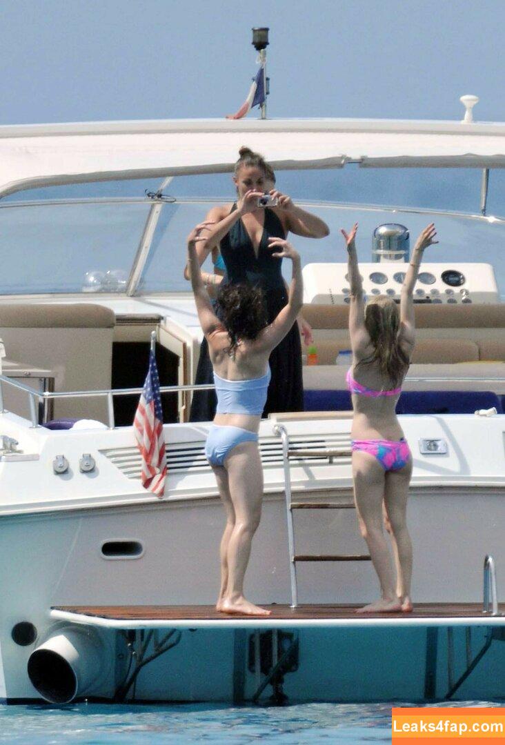 Avril Lavigne / AvrilLavigne leaked photo photo #0143