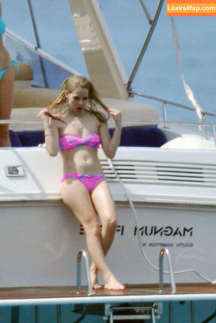 Avril Lavigne / AvrilLavigne leaked photo photo #0145