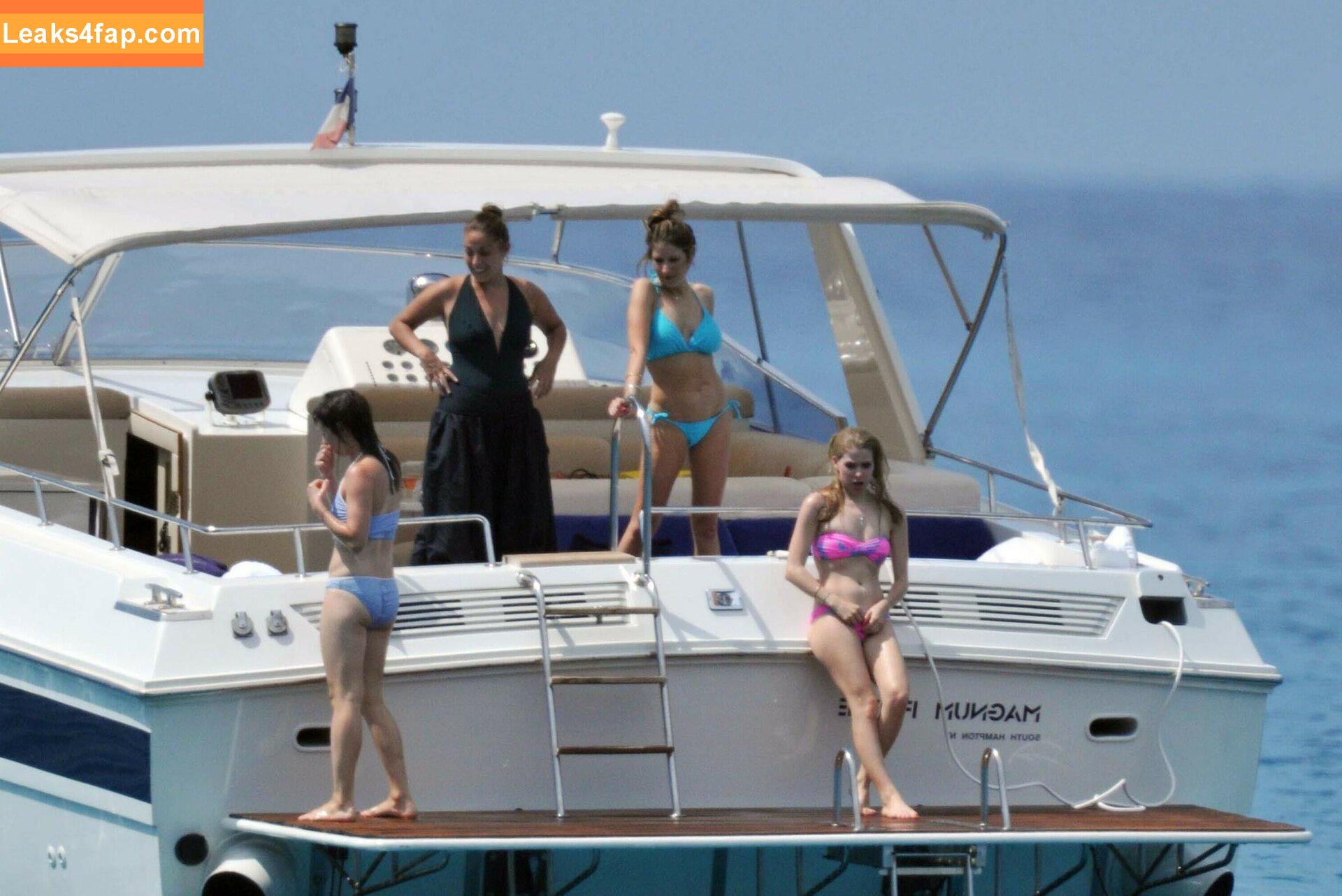 Avril Lavigne / AvrilLavigne leaked photo photo #0146