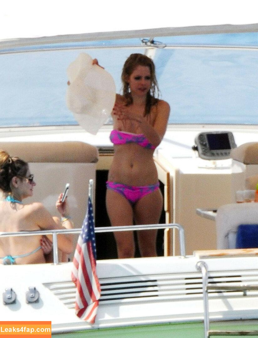 Avril Lavigne / AvrilLavigne leaked photo photo #0159