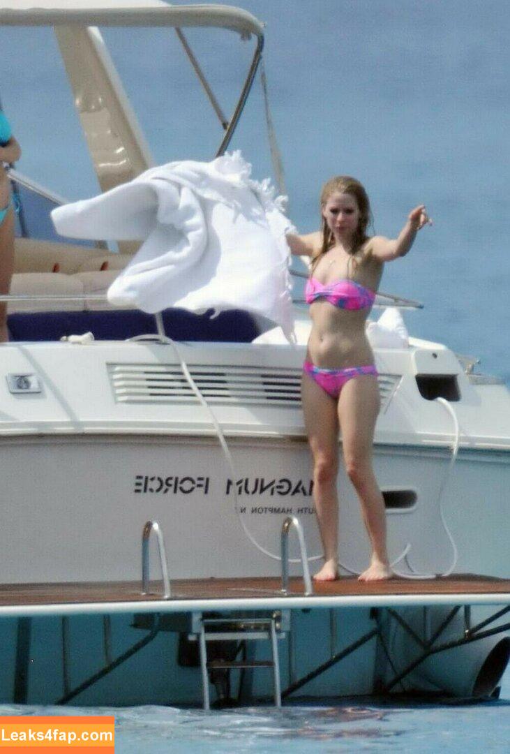 Avril Lavigne / AvrilLavigne leaked photo photo #0163