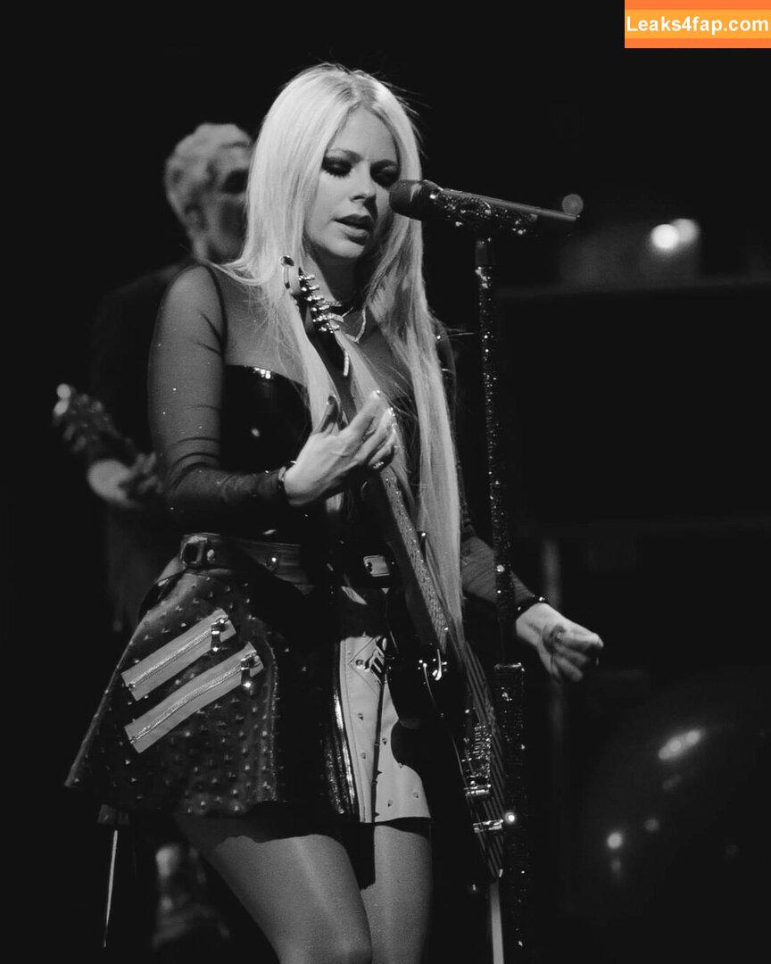 Avril Lavigne / AvrilLavigne leaked photo photo #0175