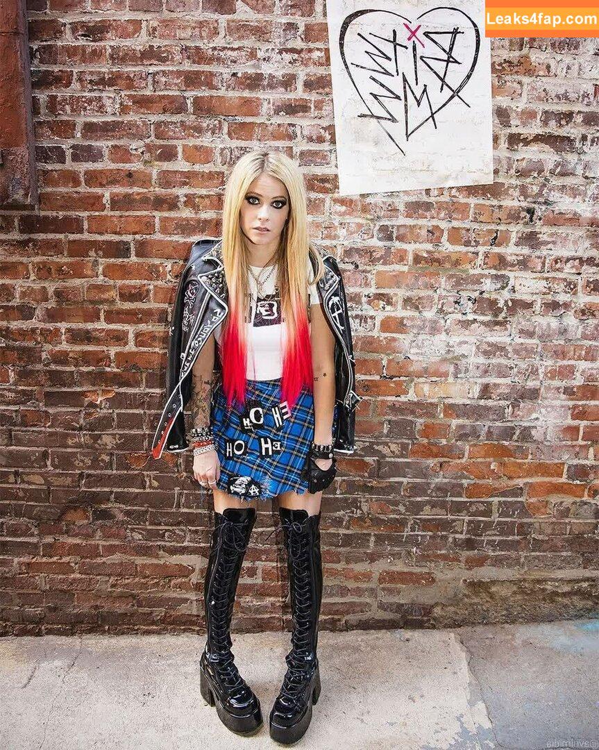 Avril Lavigne / AvrilLavigne leaked photo photo #0217