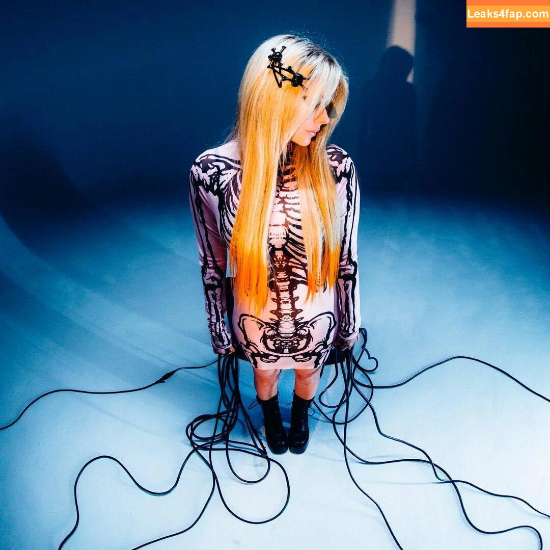 Avril Lavigne / AvrilLavigne leaked photo photo #0221