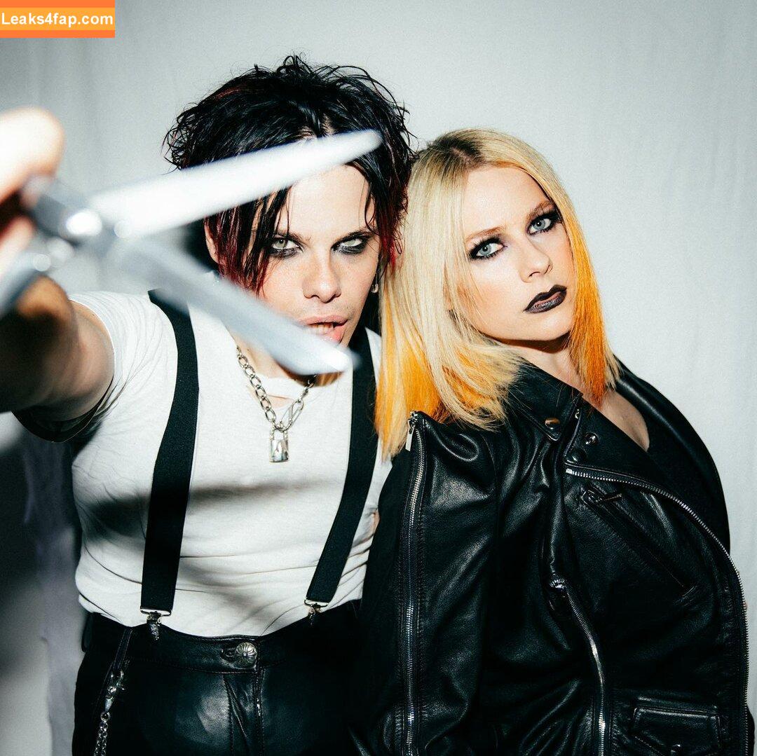 Avril Lavigne / AvrilLavigne leaked photo photo #0306