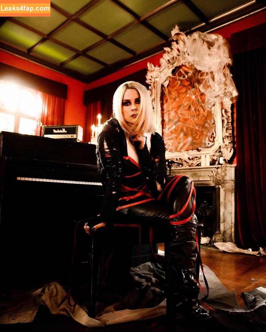 Avril Lavigne / AvrilLavigne leaked photo photo #0319