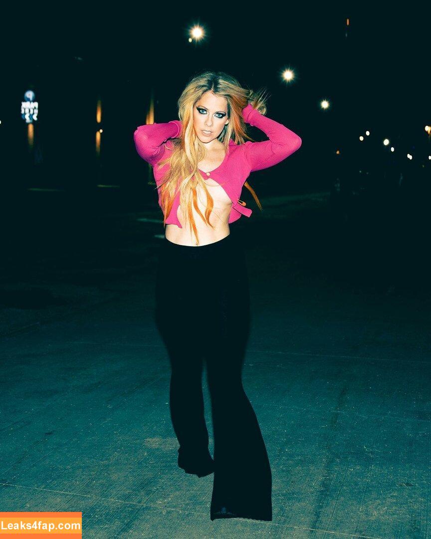 Avril Lavigne / AvrilLavigne leaked photo photo #0326