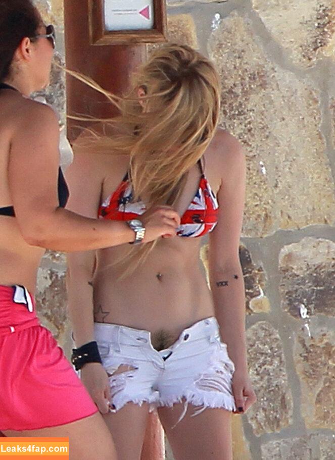 Avril Lavigne / AvrilLavigne leaked photo photo #0338
