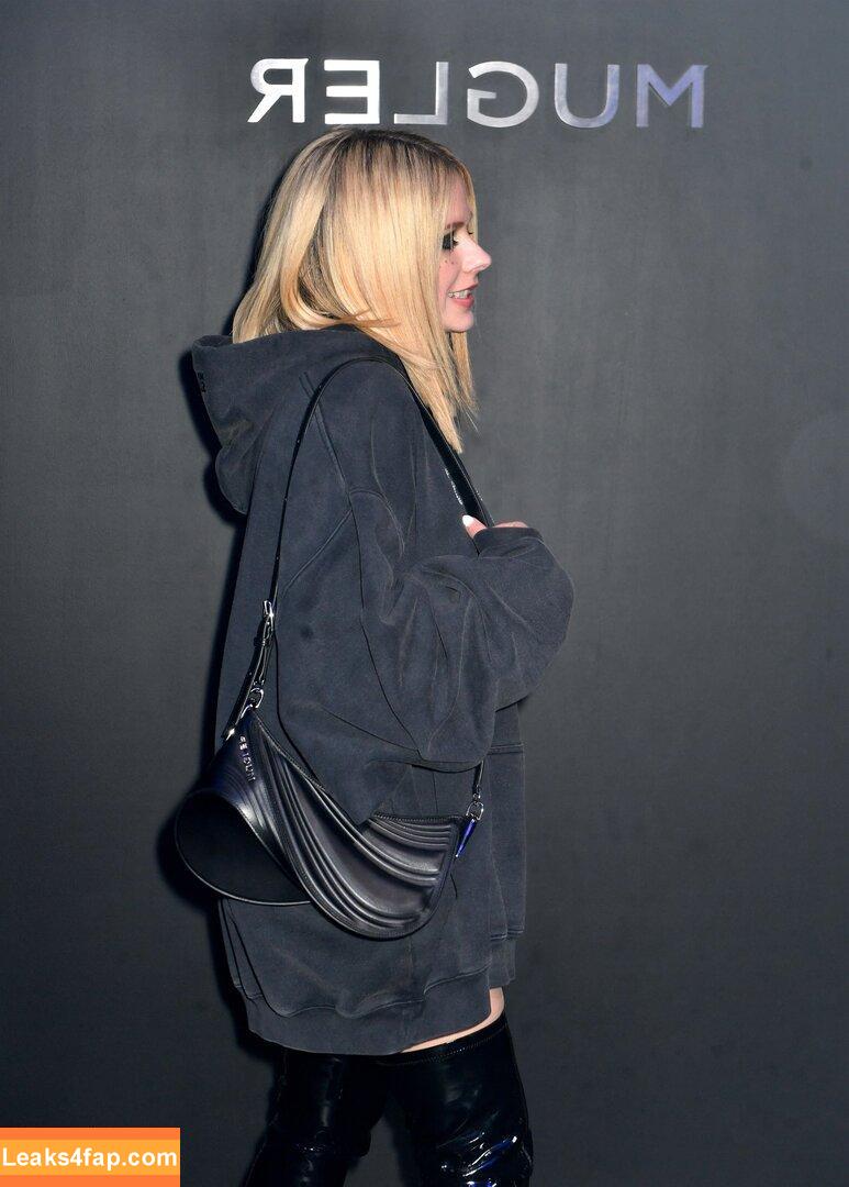 Avril Lavigne / AvrilLavigne leaked photo photo #0353