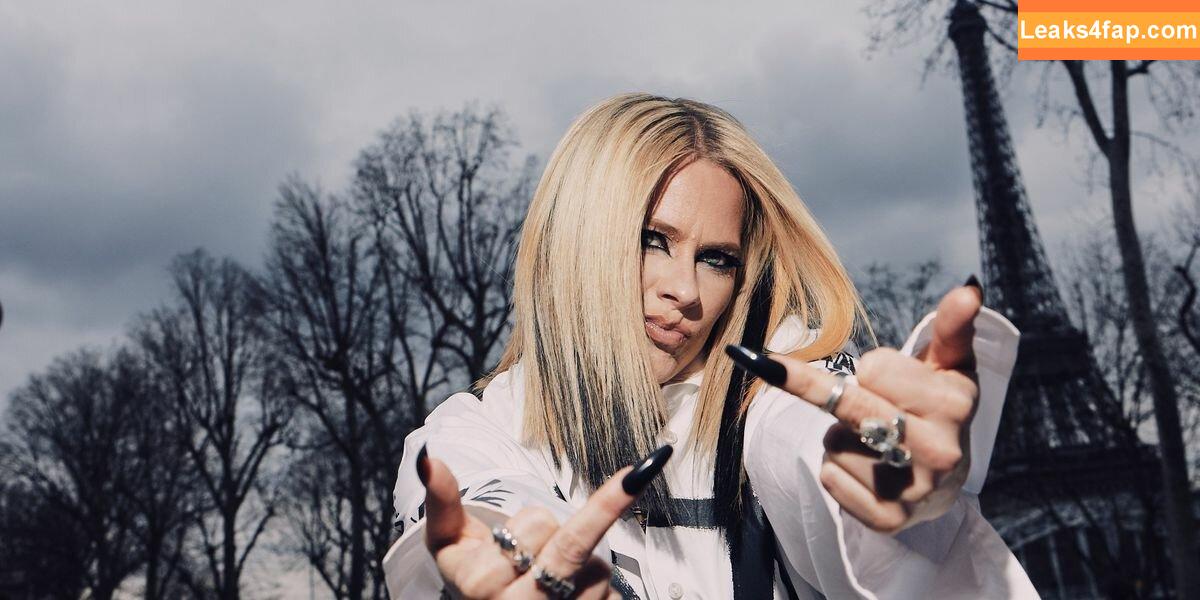 Avril Lavigne / AvrilLavigne leaked photo photo #0359