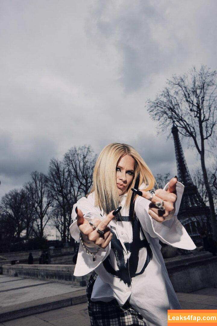 Avril Lavigne / AvrilLavigne leaked photo photo #0360