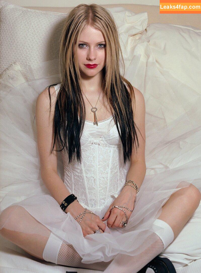 Avril Lavigne / AvrilLavigne leaked photo photo #0441