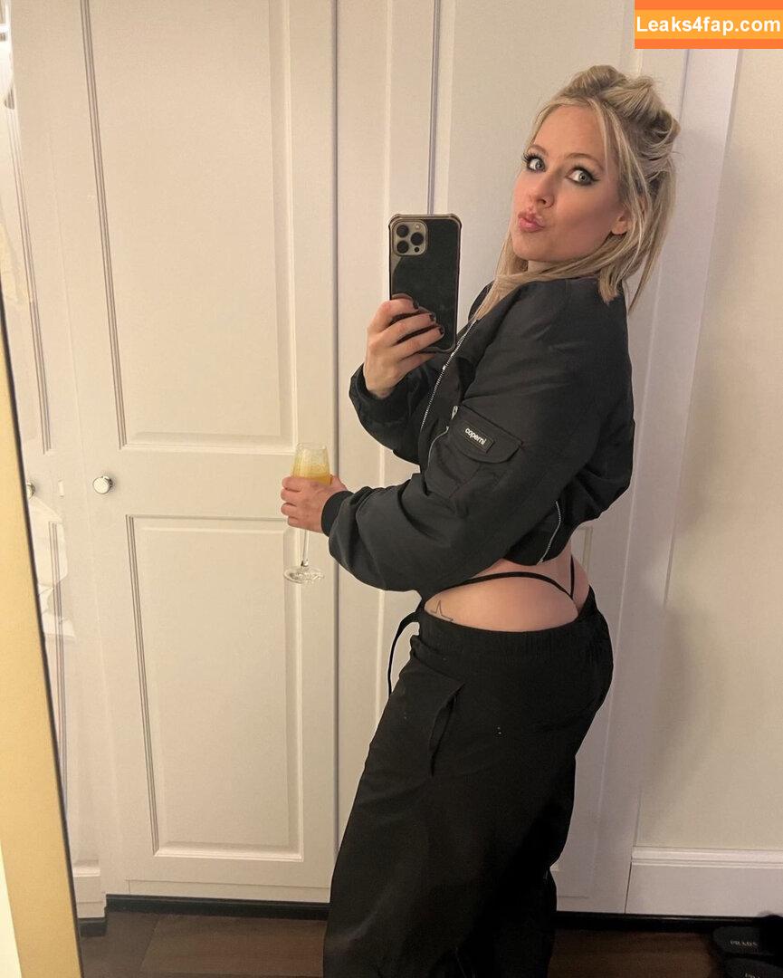 Avril Lavigne / AvrilLavigne leaked photo photo #0450