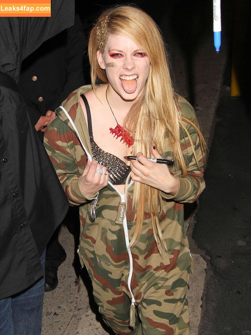 Avril Lavigne / AvrilLavigne leaked photo photo #0458