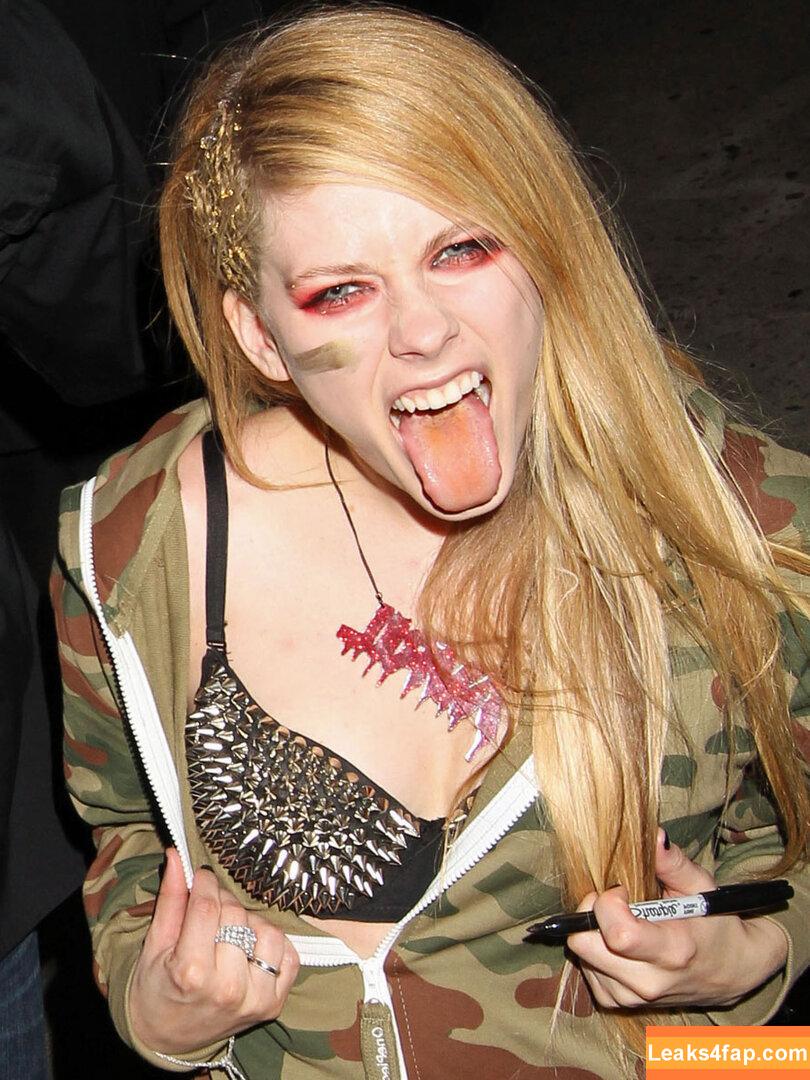 Avril Lavigne / AvrilLavigne leaked photo photo #0459