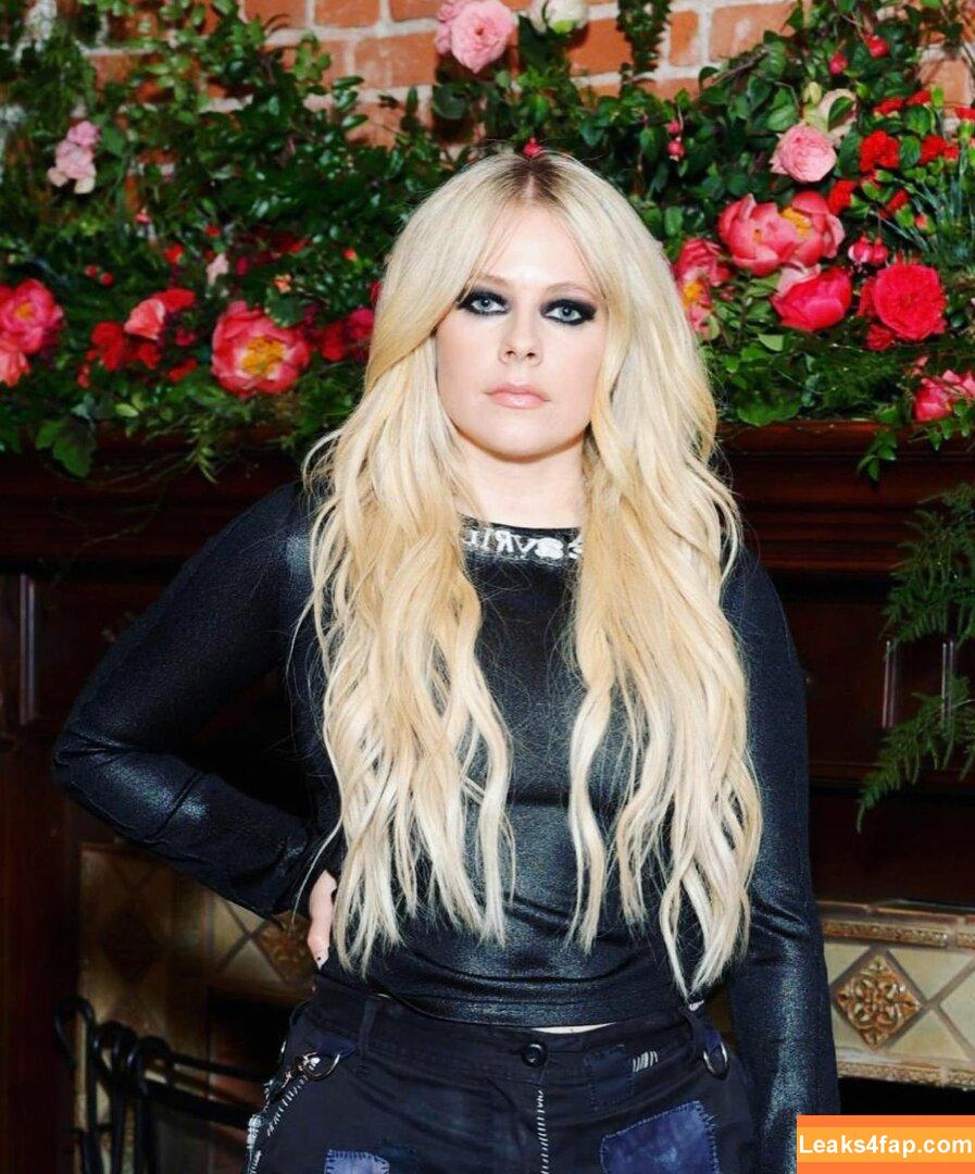 Avril Lavigne / AvrilLavigne leaked photo photo #0469