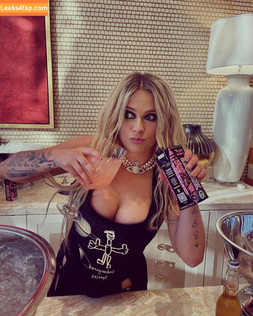 Avril Lavigne / AvrilLavigne leaked photo photo #0498