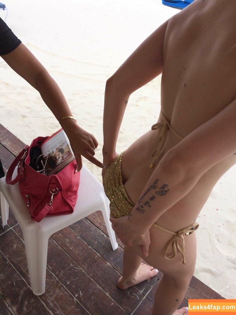 Avril Lavigne / AvrilLavigne leaked photo photo #0526