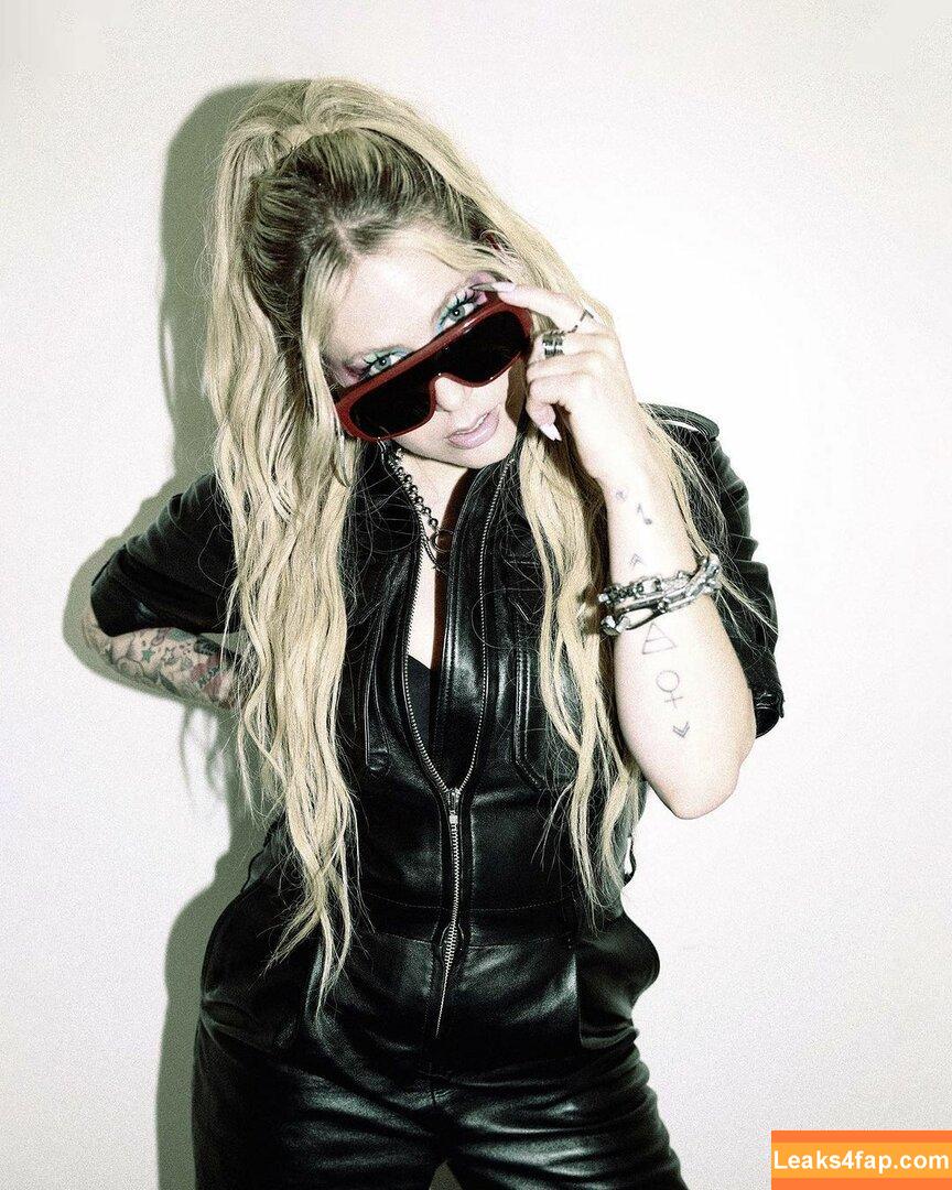 Avril Lavigne / AvrilLavigne leaked photo photo #0563