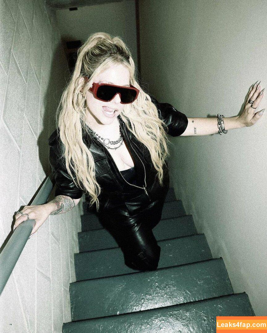 Avril Lavigne / AvrilLavigne leaked photo photo #0565