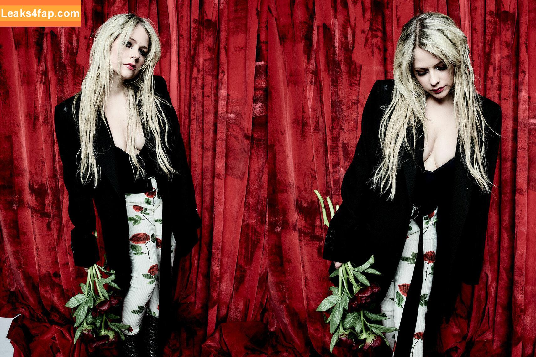 Avril Lavigne / AvrilLavigne слитое фото фото #0649