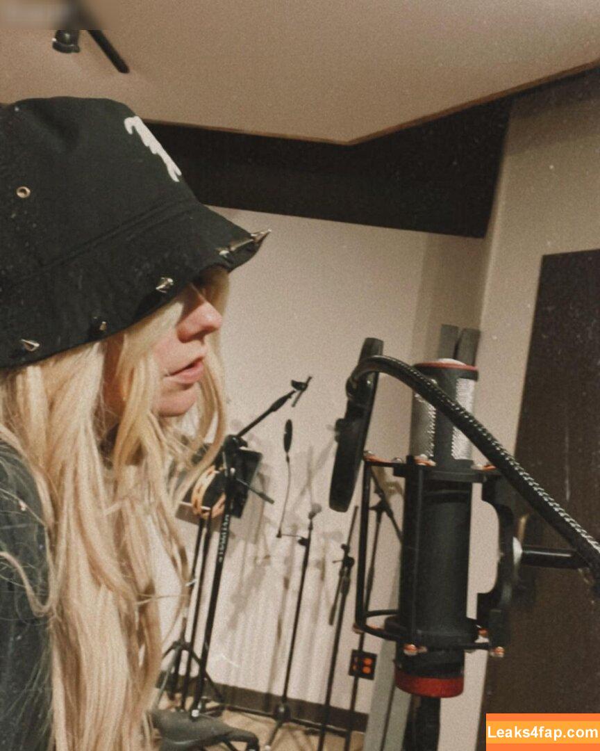 Avril Lavigne / 70927915 / AvrilLavigne leaked photo photo #0741