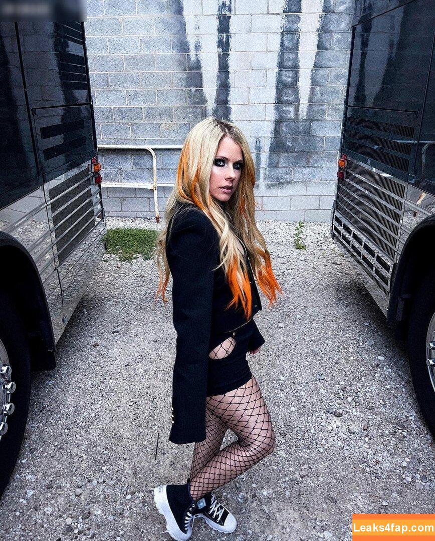 Avril Lavigne / 70927915  /  AvrilLavigne leaked photo photo #0880