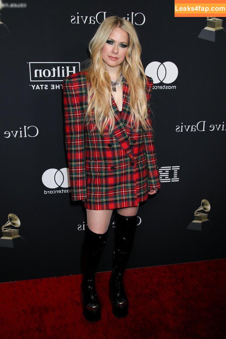Avril Lavigne / 70927915  /  AvrilLavigne leaked photo photo #0889