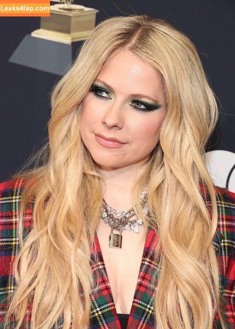 Avril Lavigne / 70927915 / AvrilLavigne leaked photo photo #0892