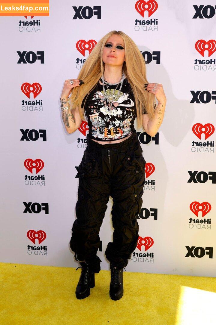 Avril Lavigne / 70927915 / AvrilLavigne leaked photo photo #0927