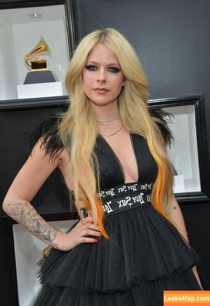 Avril Lavigne photo #0010