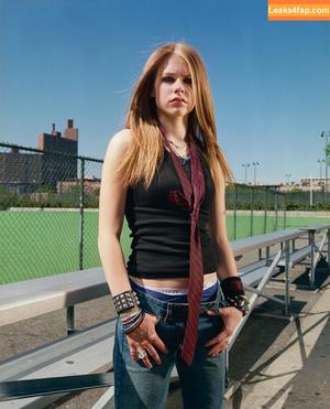 Avril Lavigne photo #0045