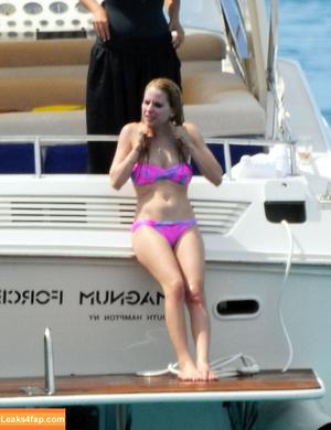 Avril Lavigne photo #0154