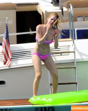 Avril Lavigne photo #0156