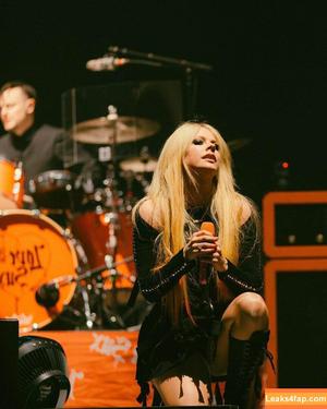 Avril Lavigne photo #0222