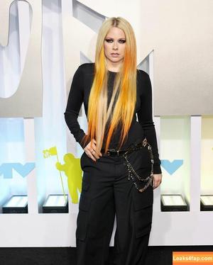 Avril Lavigne photo #0229