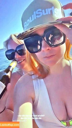 Avril Lavigne photo #0237