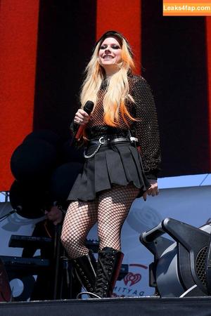 Avril Lavigne photo #0259