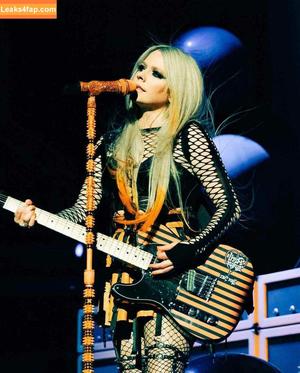 Avril Lavigne photo #0290