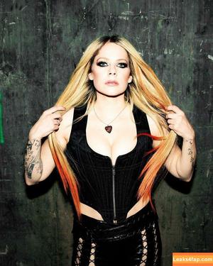 Avril Lavigne photo #0302