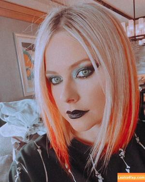 Avril Lavigne photo #0320