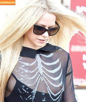 Avril Lavigne photo #0334