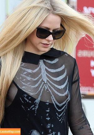 Avril Lavigne photo #0335