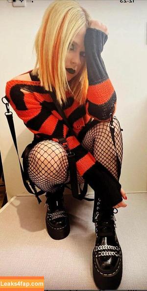 Avril Lavigne photo #0349