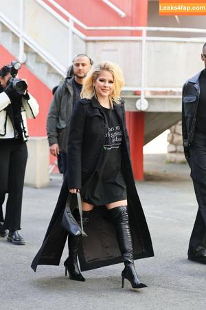 Avril Lavigne photo #0351