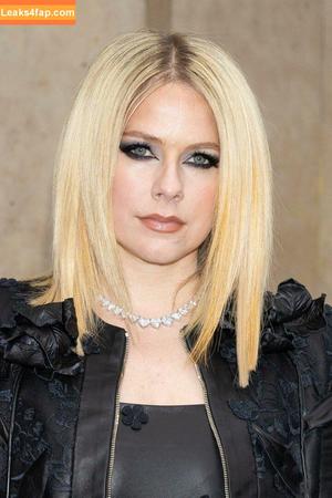 Avril Lavigne photo #0354