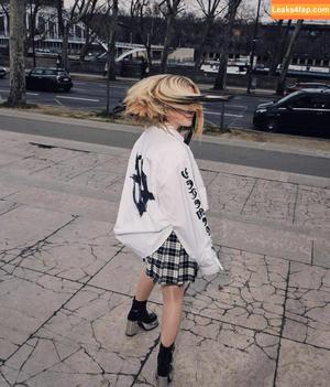 Avril Lavigne photo #0364